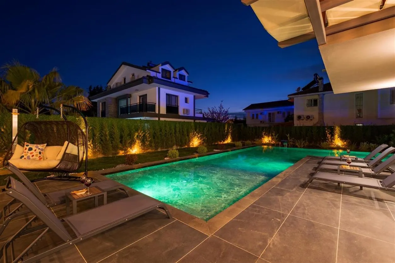 Fethiye Calista 8 Kisilik Lueks Villa Gezer